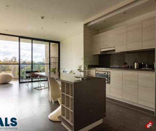 Apartamento para Venta en Alto de las Palmas. Municipio Envigado - $738.000.000 - 229192