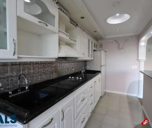 Apartamento para Venta en Loma de San Julian. Municipio Medellin - $330.000.000 - 237806