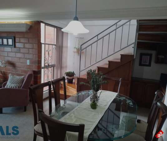 Apartamento para Venta en Señorial. Municipio Envigado - $698.000.000 - 245063