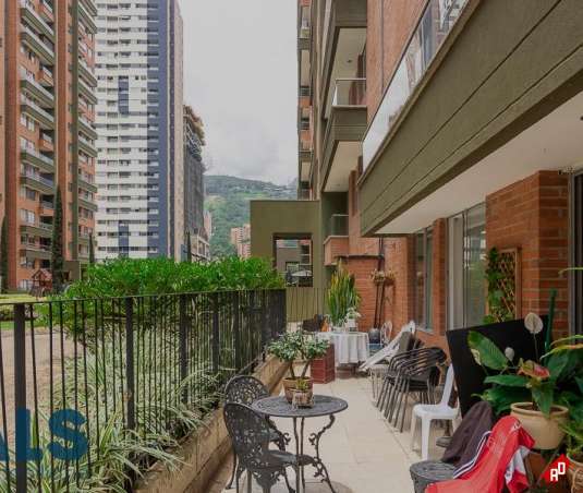 Apartamento para Venta en Ciudad del Rio. Municipio Medellin - $650.000.000 - 245757