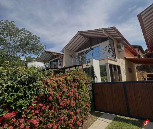 Casa para Venta en Llano De Bolí­var. Municipio Santa Fe de Antioquia - $750.000.000 - 255142